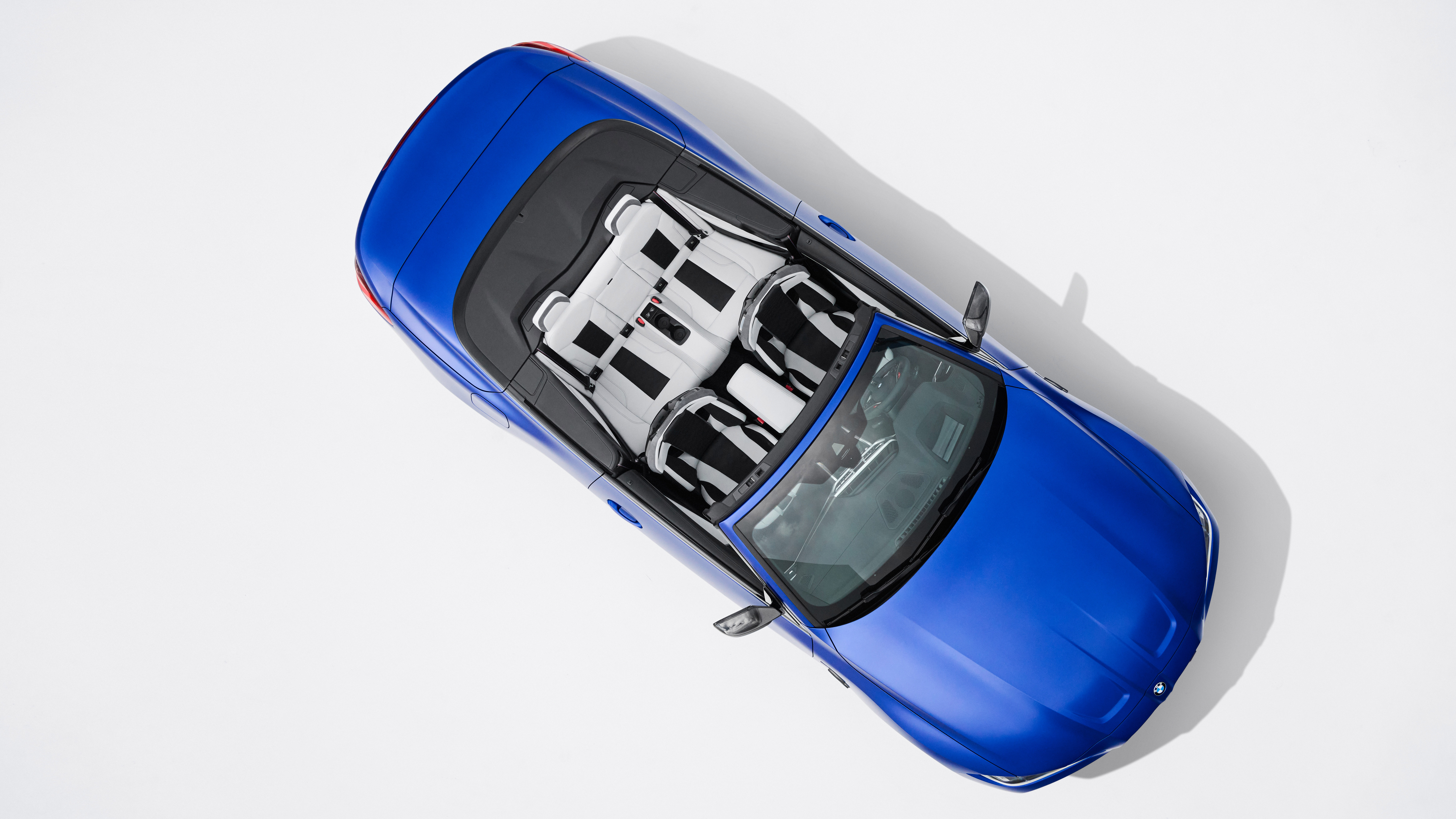 BMW M4 Competition Convertible – top