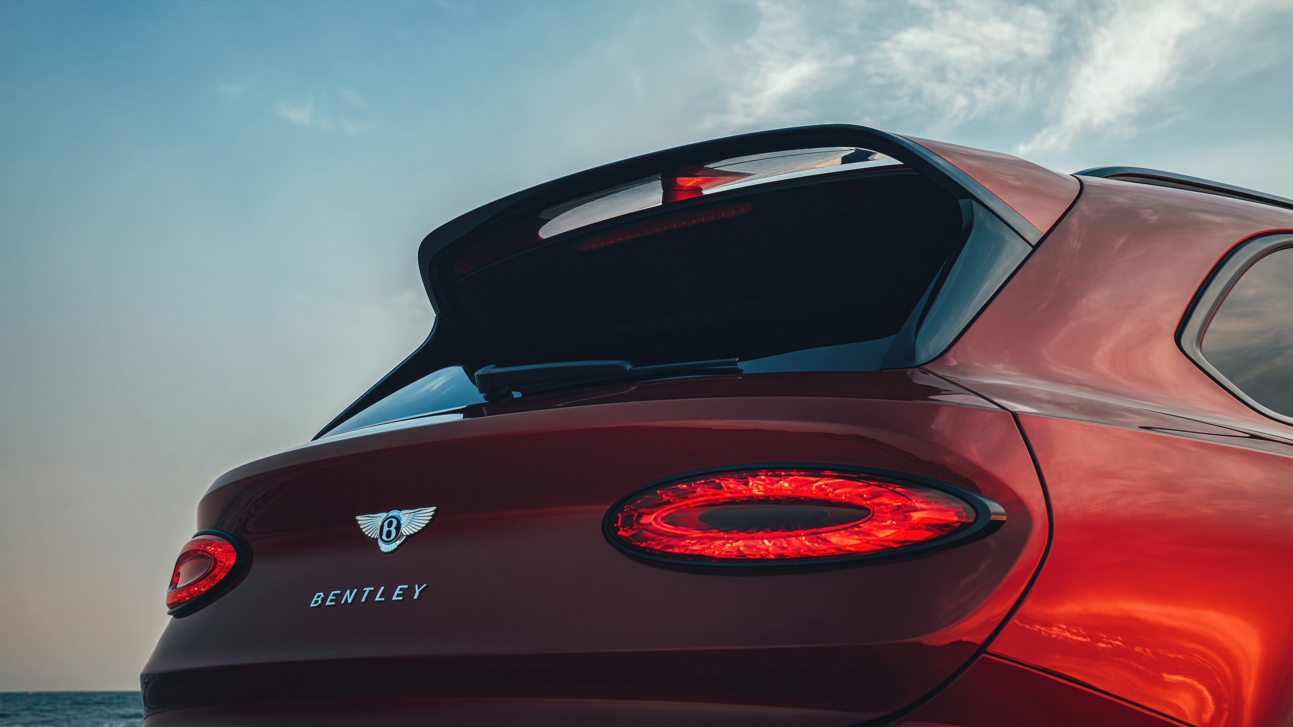Bentley Bentayga S – rear lights