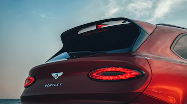 Bentley Bentayga S – rear lights
