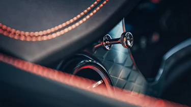 Bentley Bentayga S – stitching