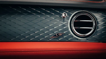 Bentley Bentayga S – dash