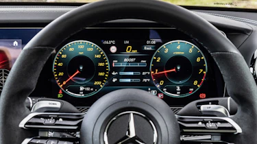 Car pictures BMW M5 v Mercedes-AMG E63