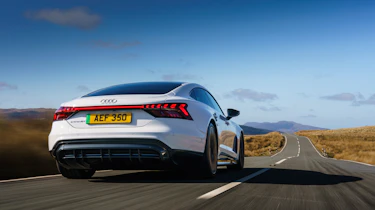 Audi e-tron GT quattro – rear tracking