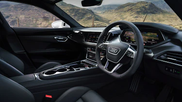 Audi e-tron GT quattro – cabin
