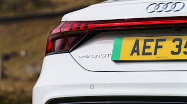 Audi e-tron GT quattro – badge