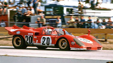 Ferrari 512S vs Porsche 917