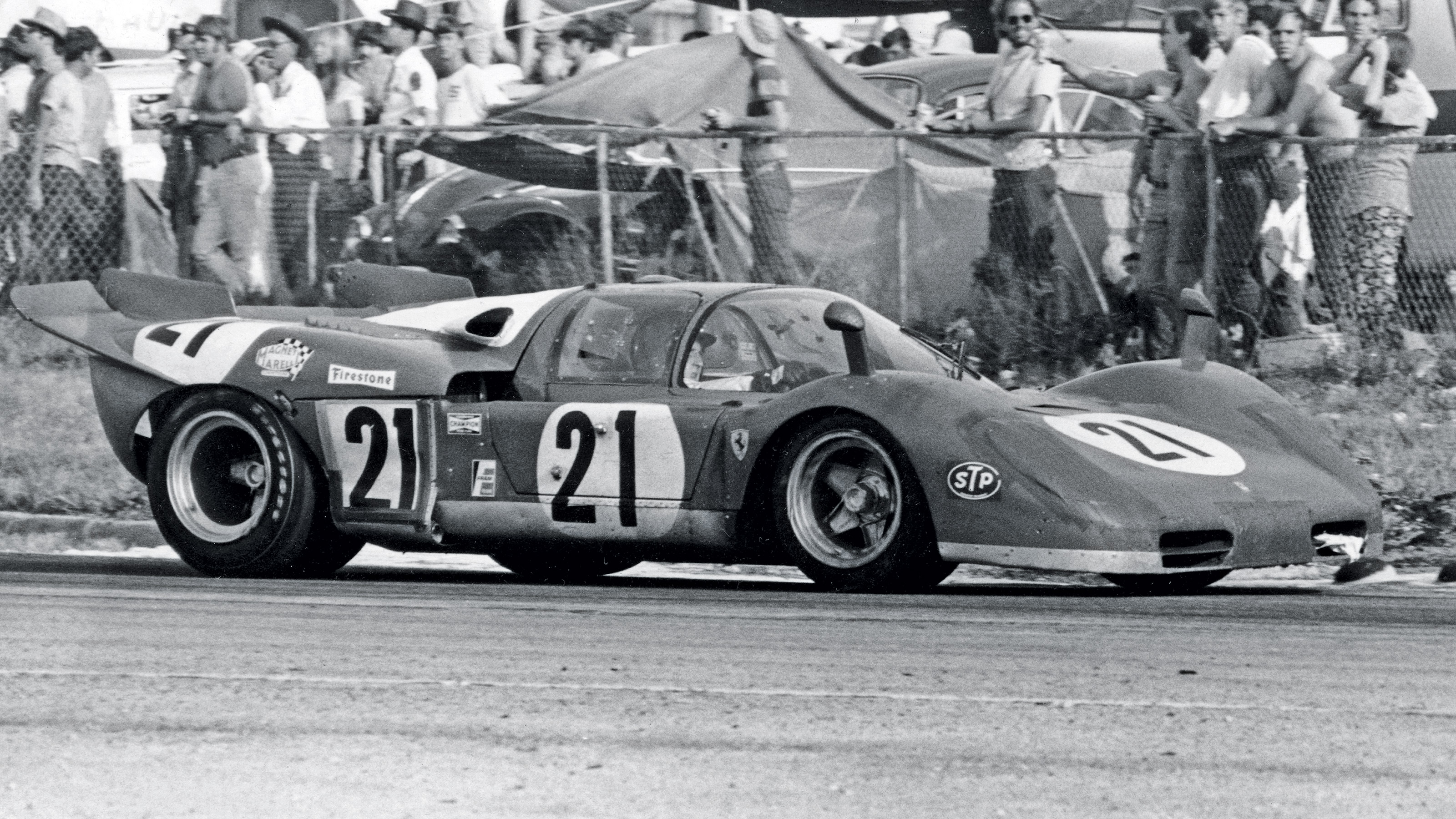 Ferrari 512S vs Porsche 917