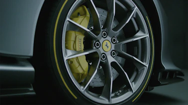 Ferrari 812 Competizione wheel