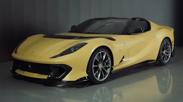 Ferrari 812 Competizione A front