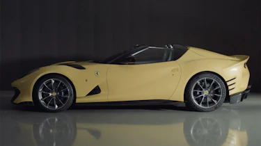 Ferrari 812 Competizione A side