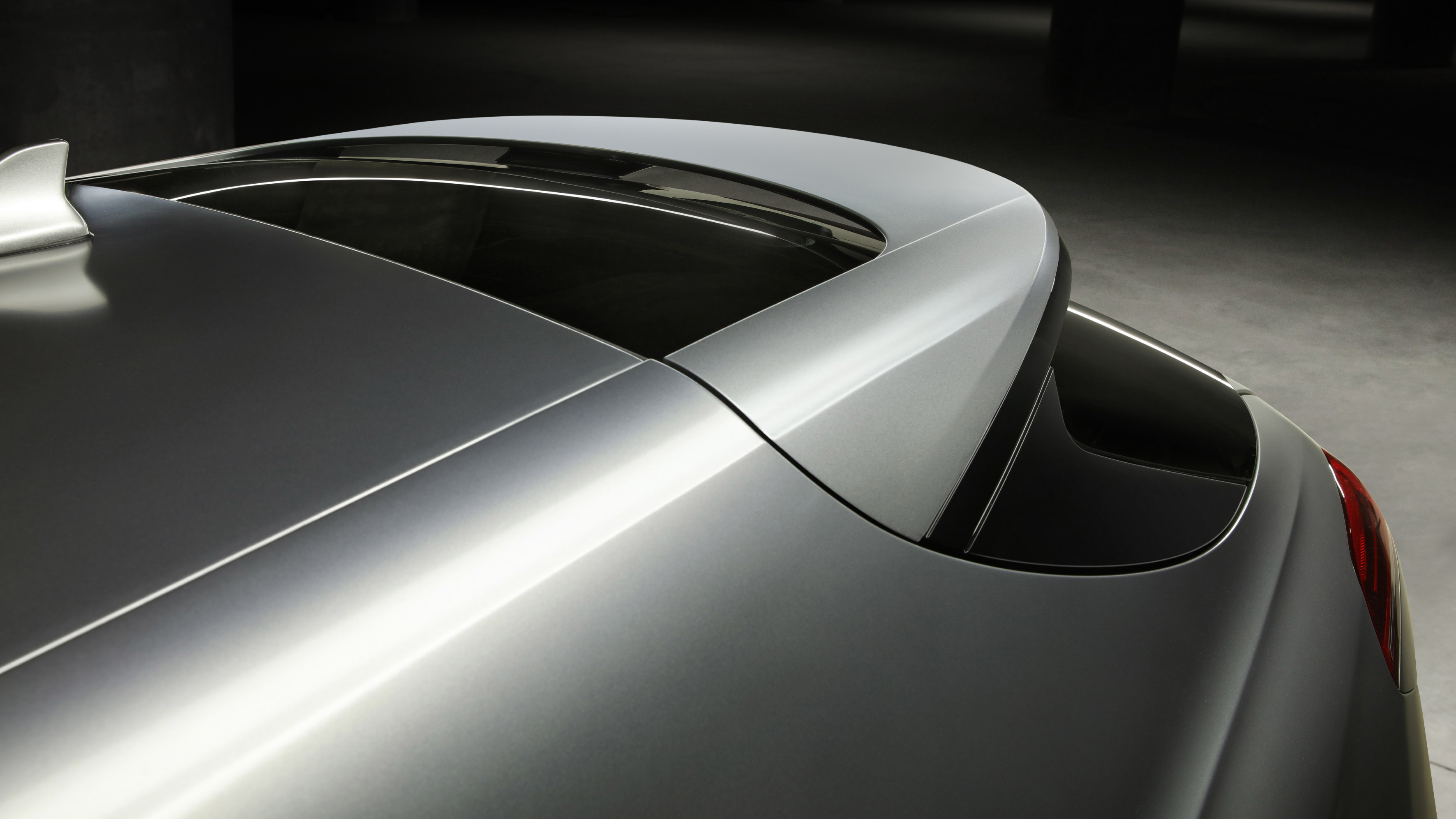 Genesis G70 Shooting Brake - rear wing