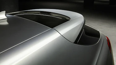 Genesis G70 Shooting Brake - rear wing