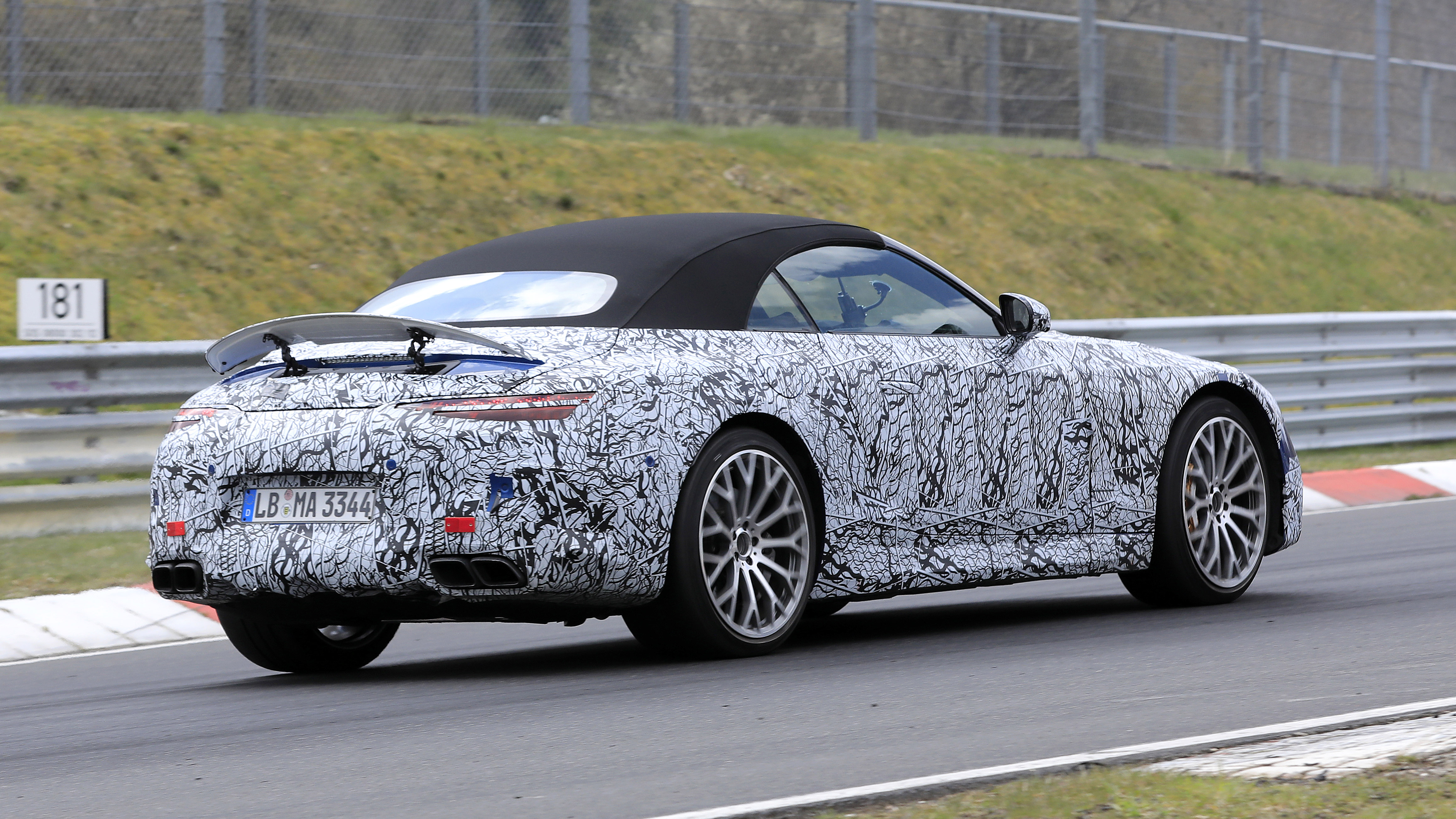 2021 Mercedes SL Spy - rear quarter