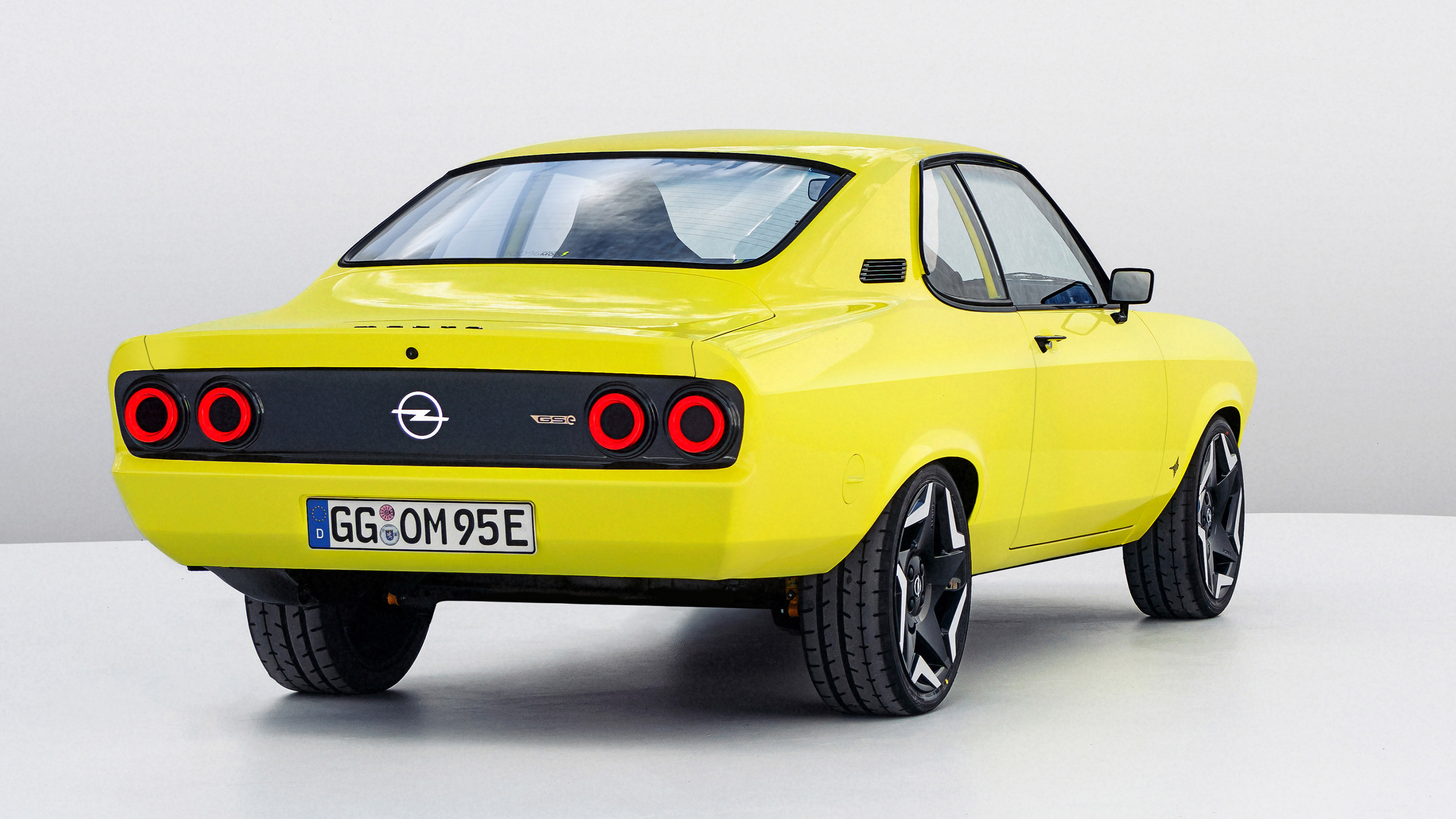 Opel Manta GSe restomod