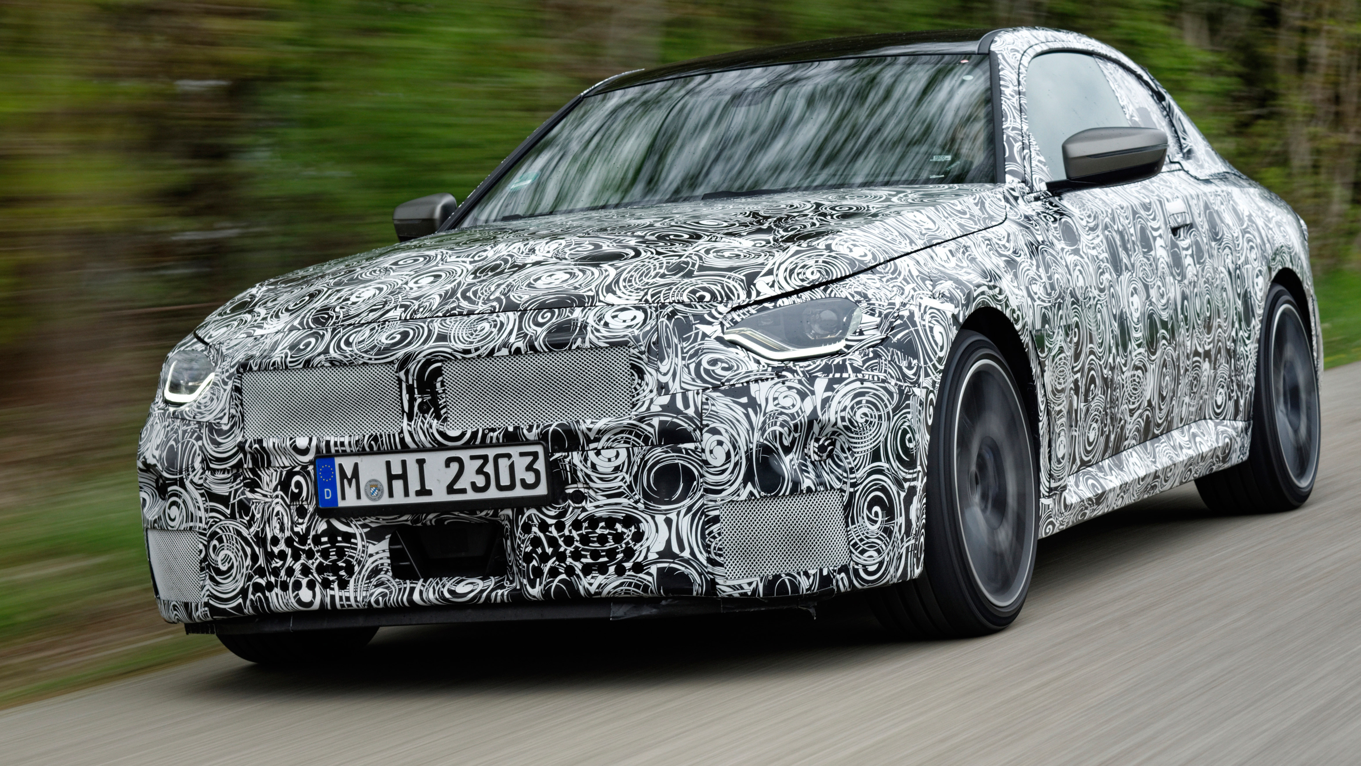 BMW M240i prototype – front tracking