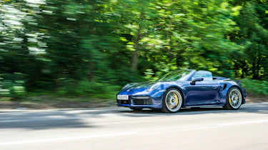 Porsche 911 Turbo S Cabriolet – front tracking
