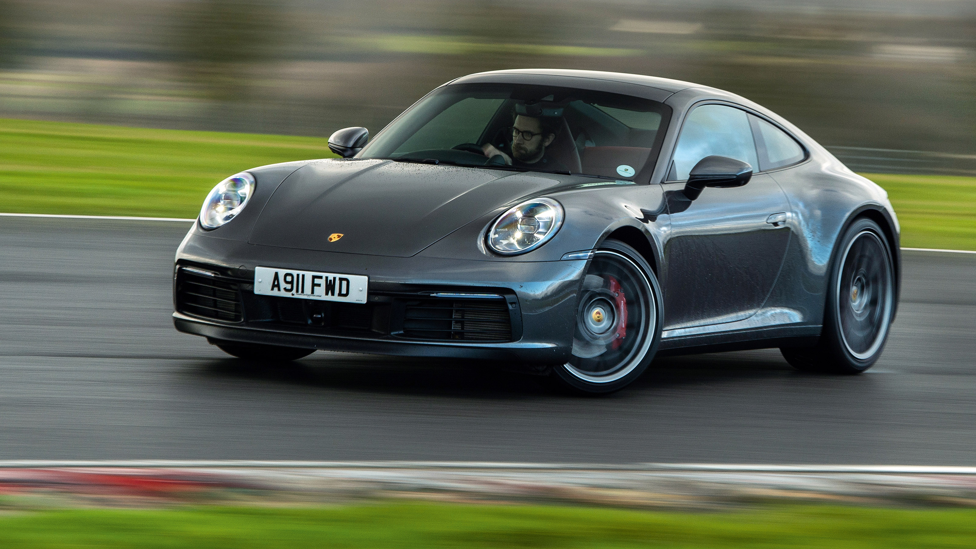 Porsche 911 and BMW M2 CS manual v auto