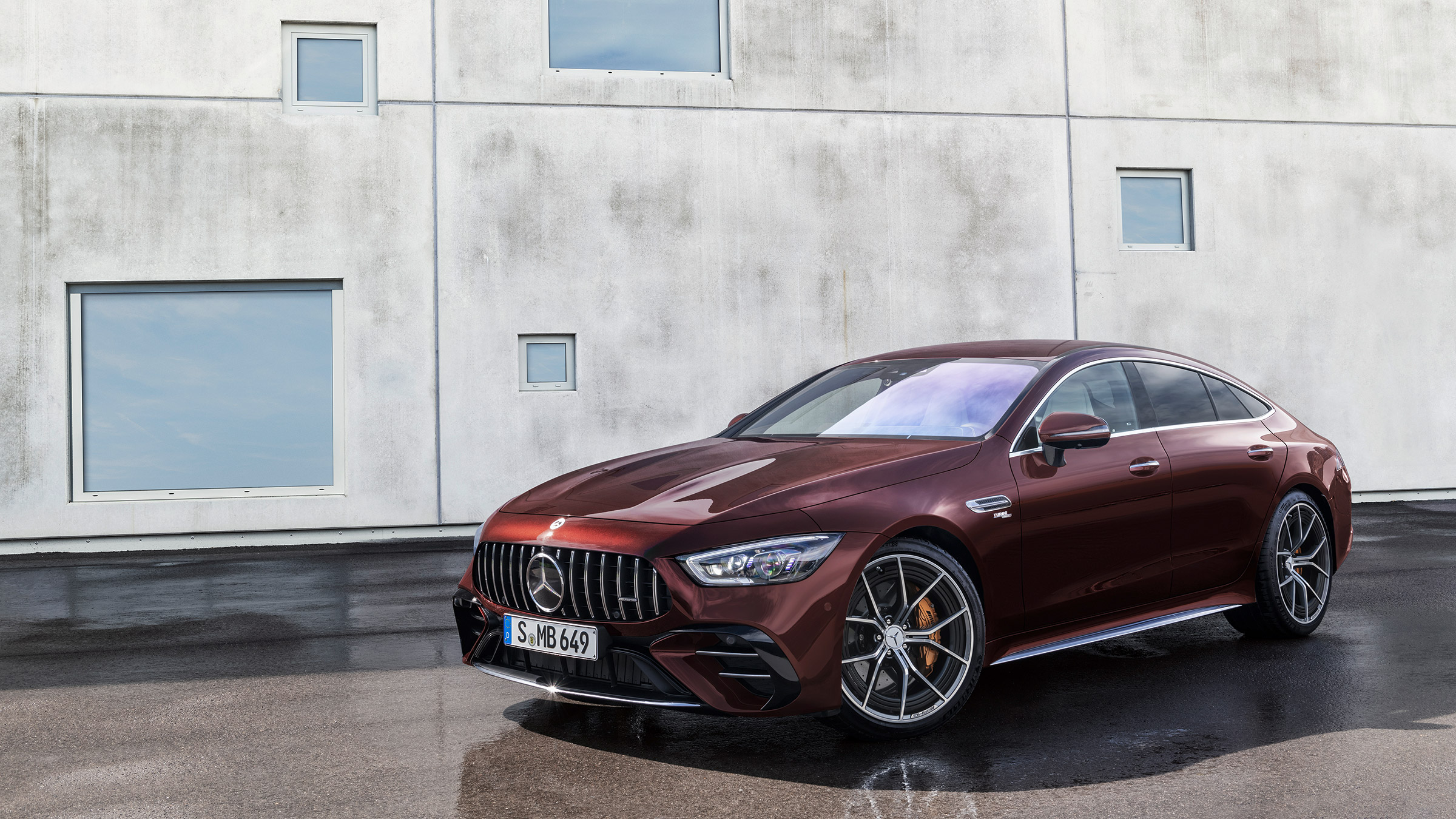 Mercedes-AMG GT53 MY22 – front quarter static