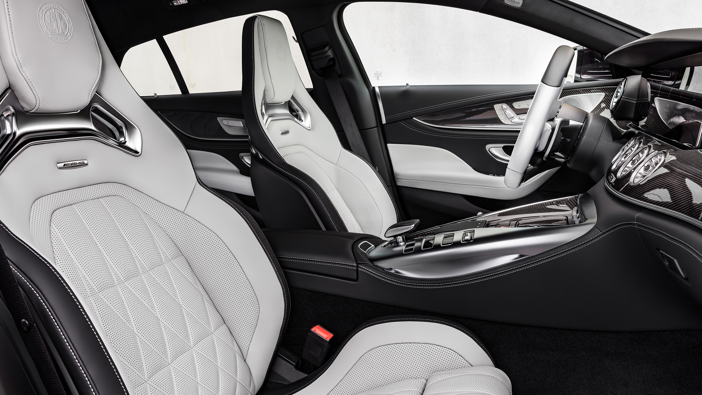 Mercedes-AMG GT53 MY22 – seats