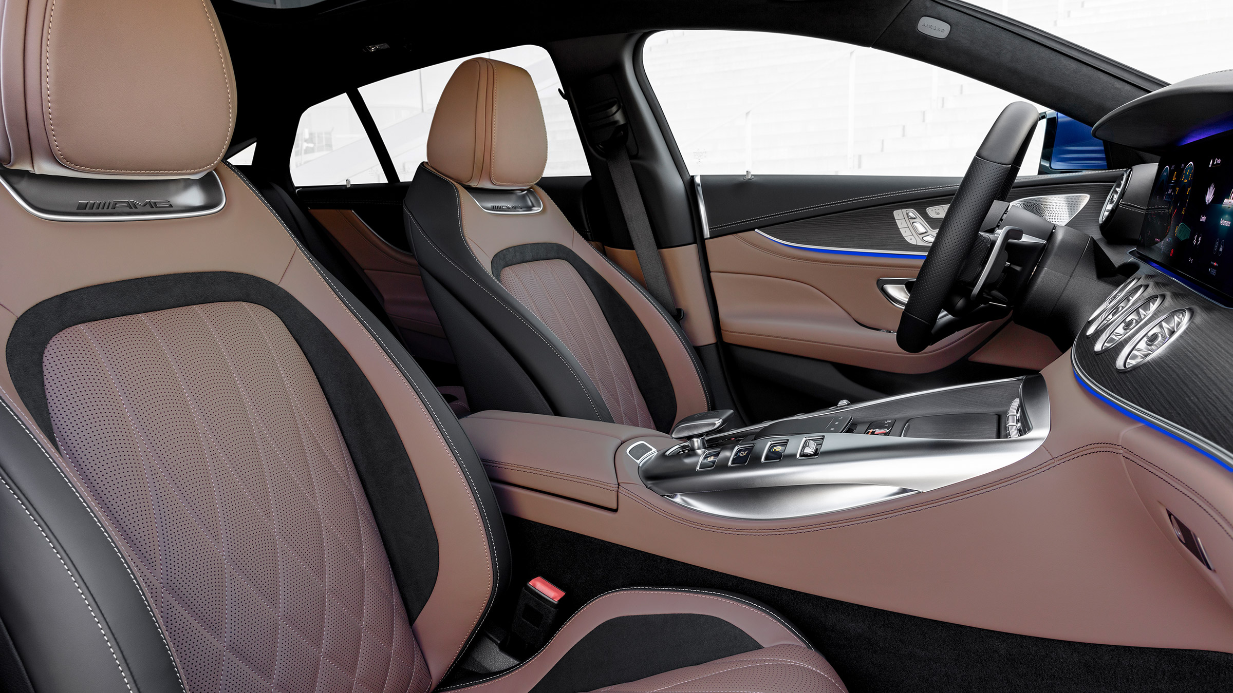 Mercedes-AMG GT43 MY22 – seats