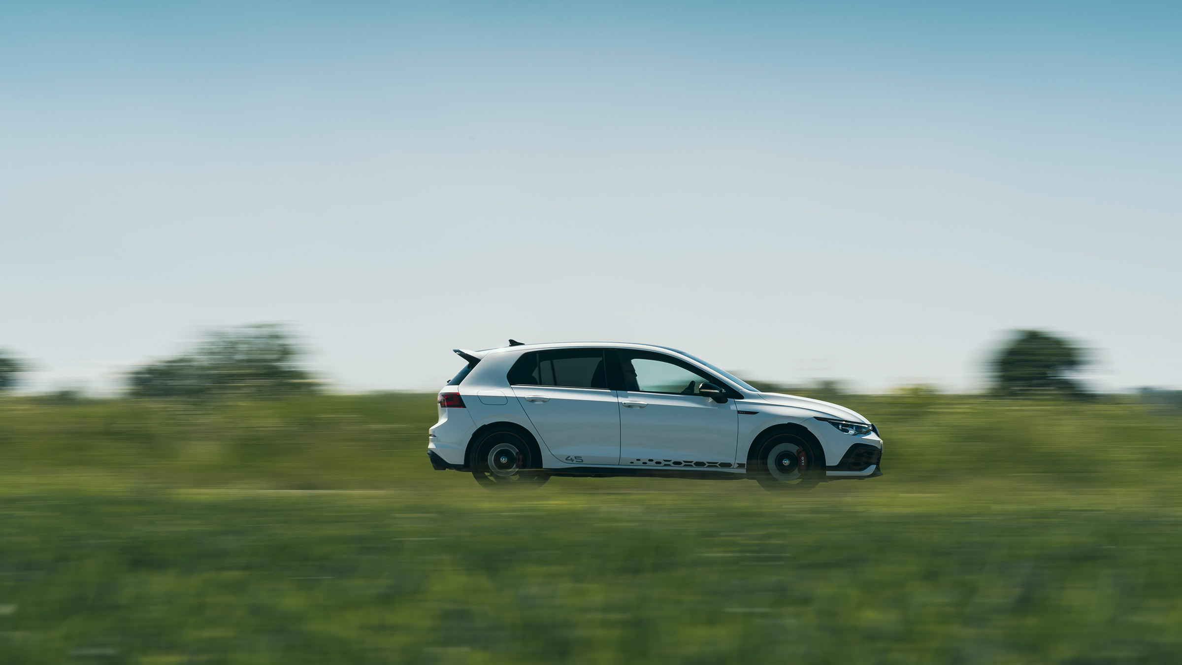 Volkswagen Golf GTI Clubsport 45 – pan