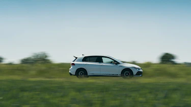 Volkswagen Golf GTI Clubsport 45 – pan
