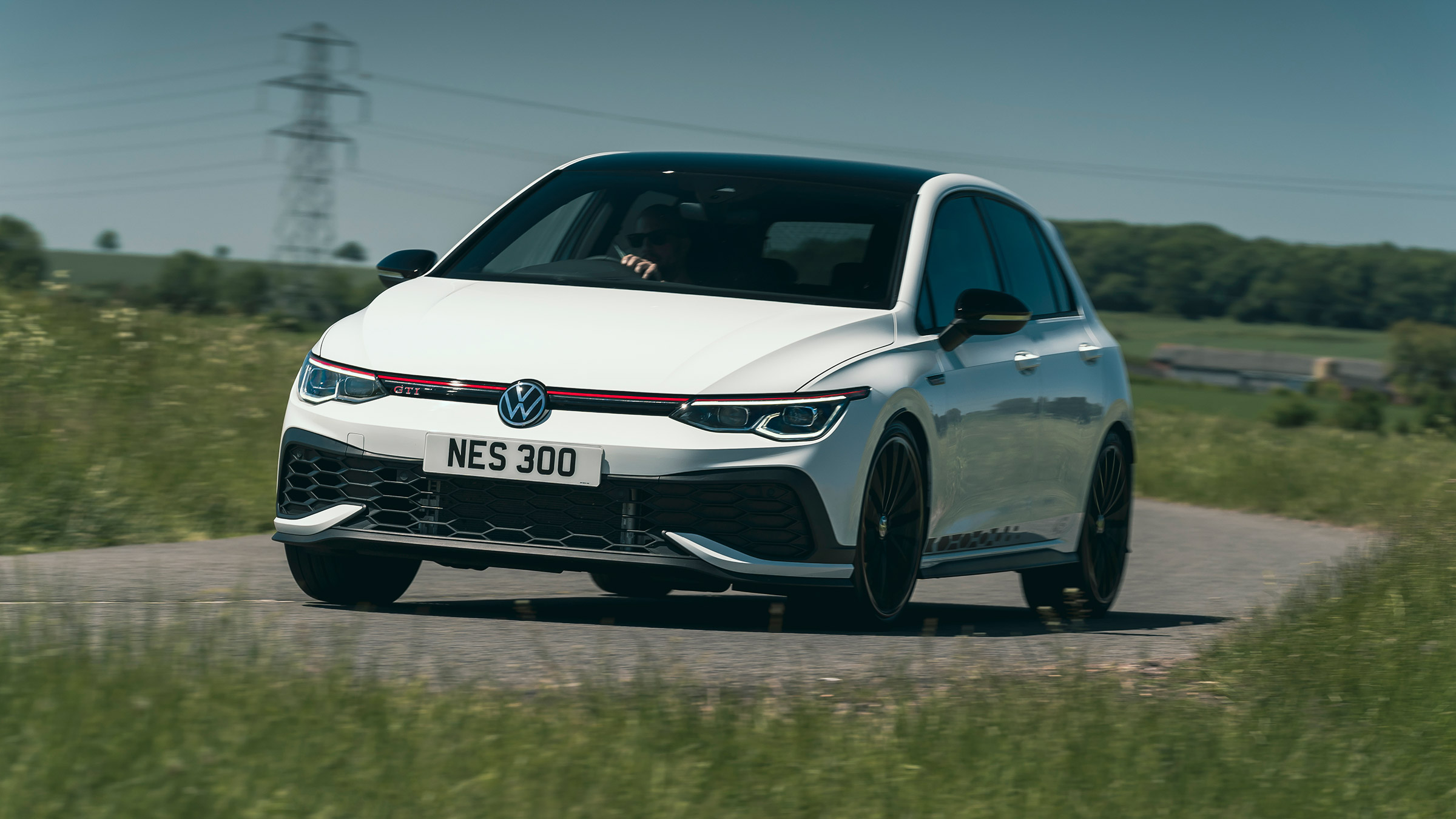Volkswagen Golf GTI Clubsport 45 – front cornering 2