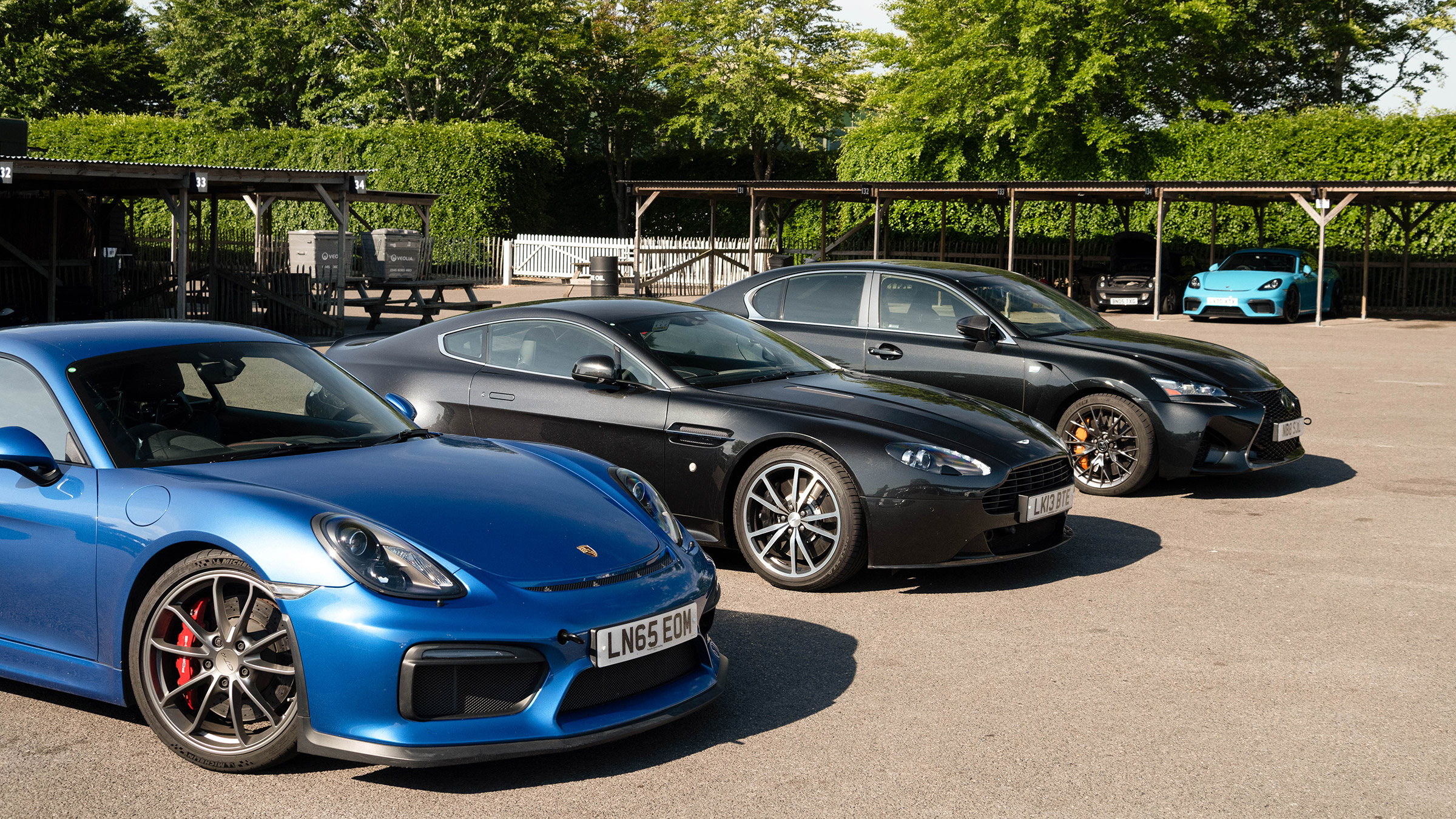 evo Trackdays 2021 – GT4 pit