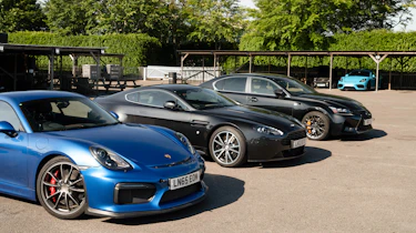 evo Trackdays 2021 – GT4 pit
