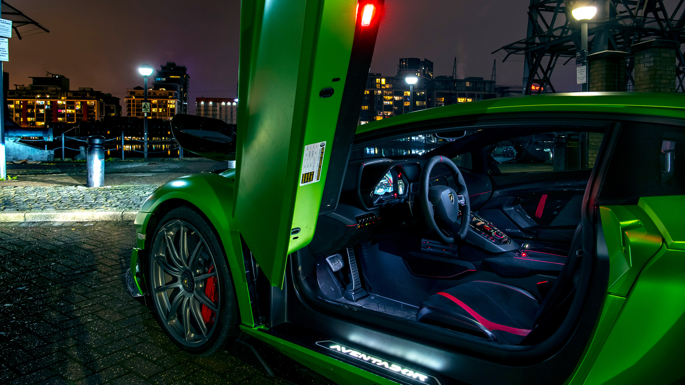 Lamborghini Aventador SVJevo – door