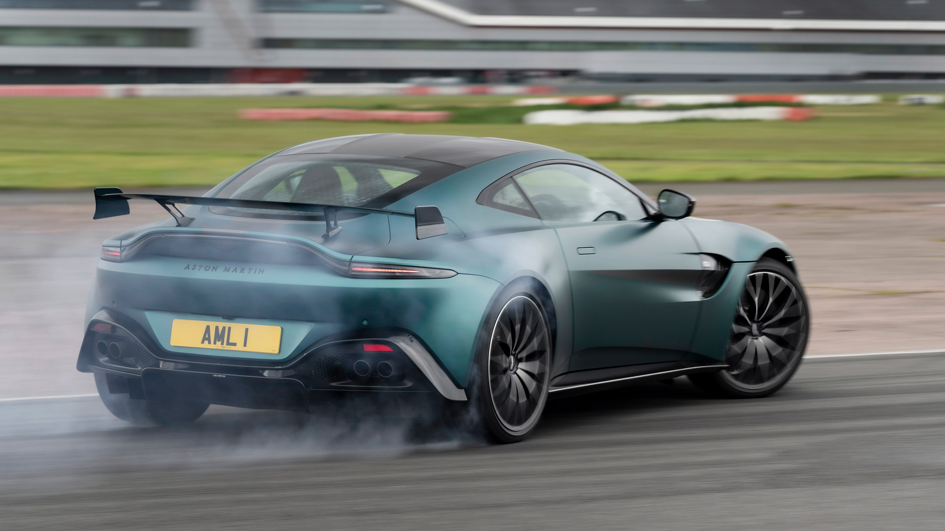 Aston Martin Vantage F1 Edition review