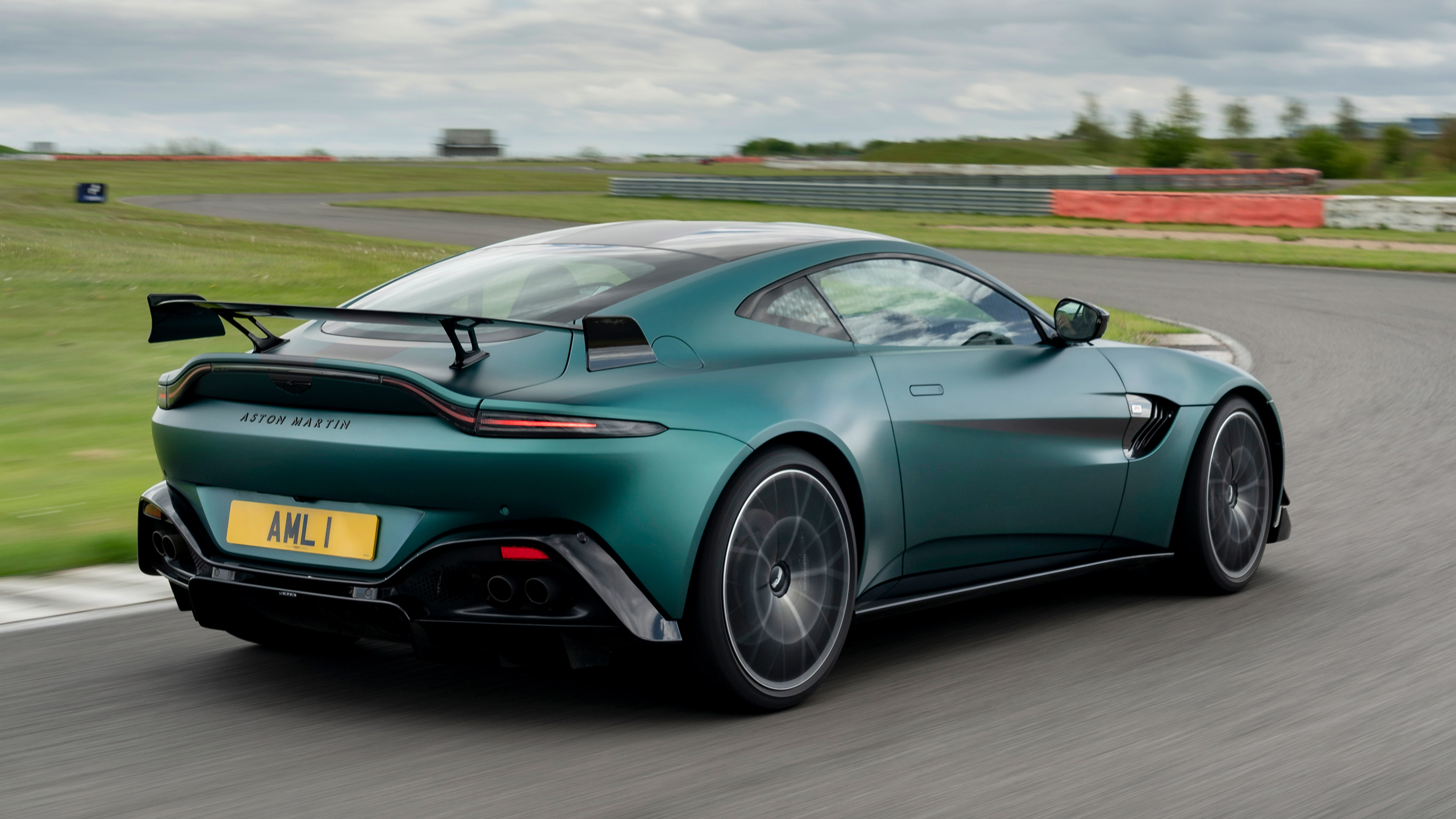 Aston Martin Vantage F1 Edition review