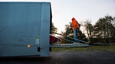 evo archive – LaFerrari truck extraction – steady