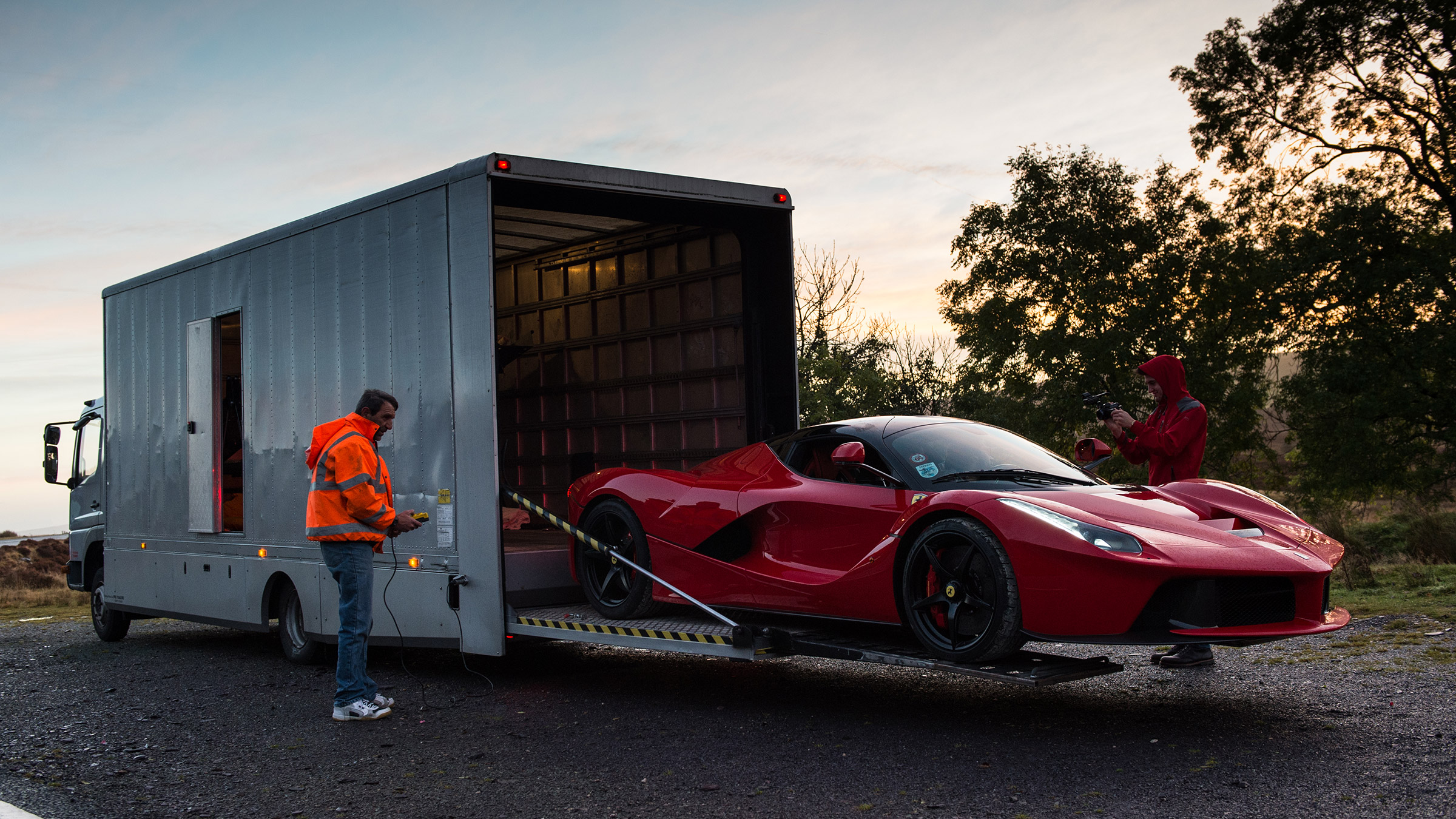 evo archive – LaFerrari truck extraction – stop!