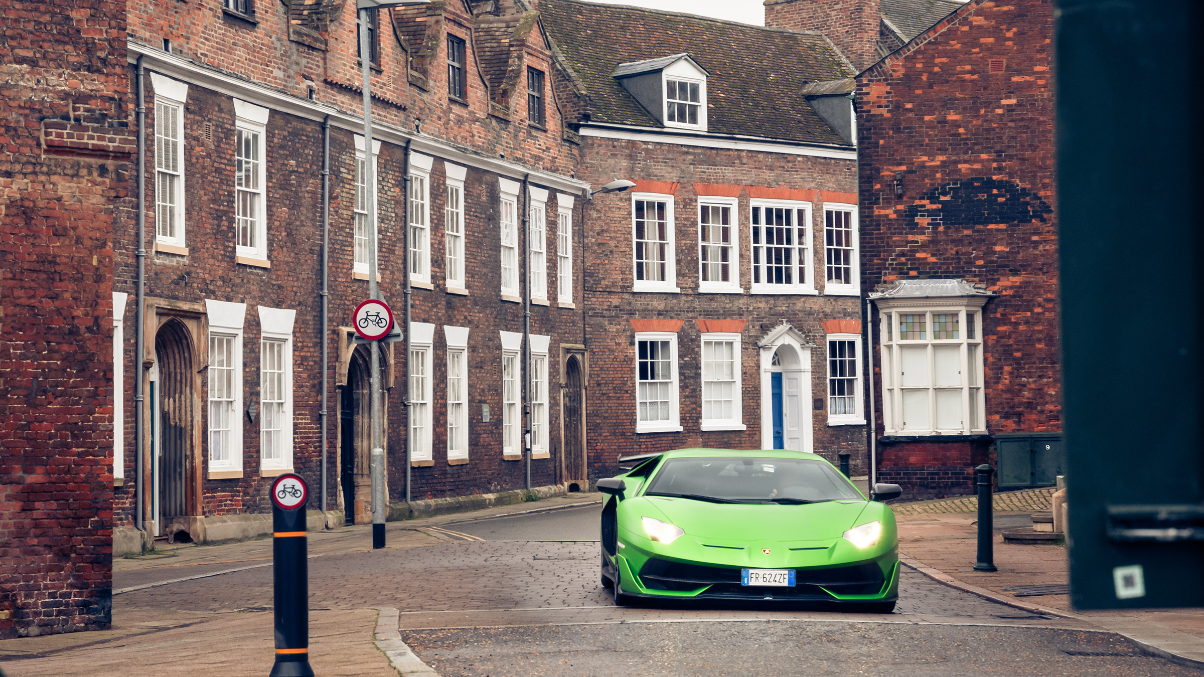 Lamborghini Aventador SVJevo – front