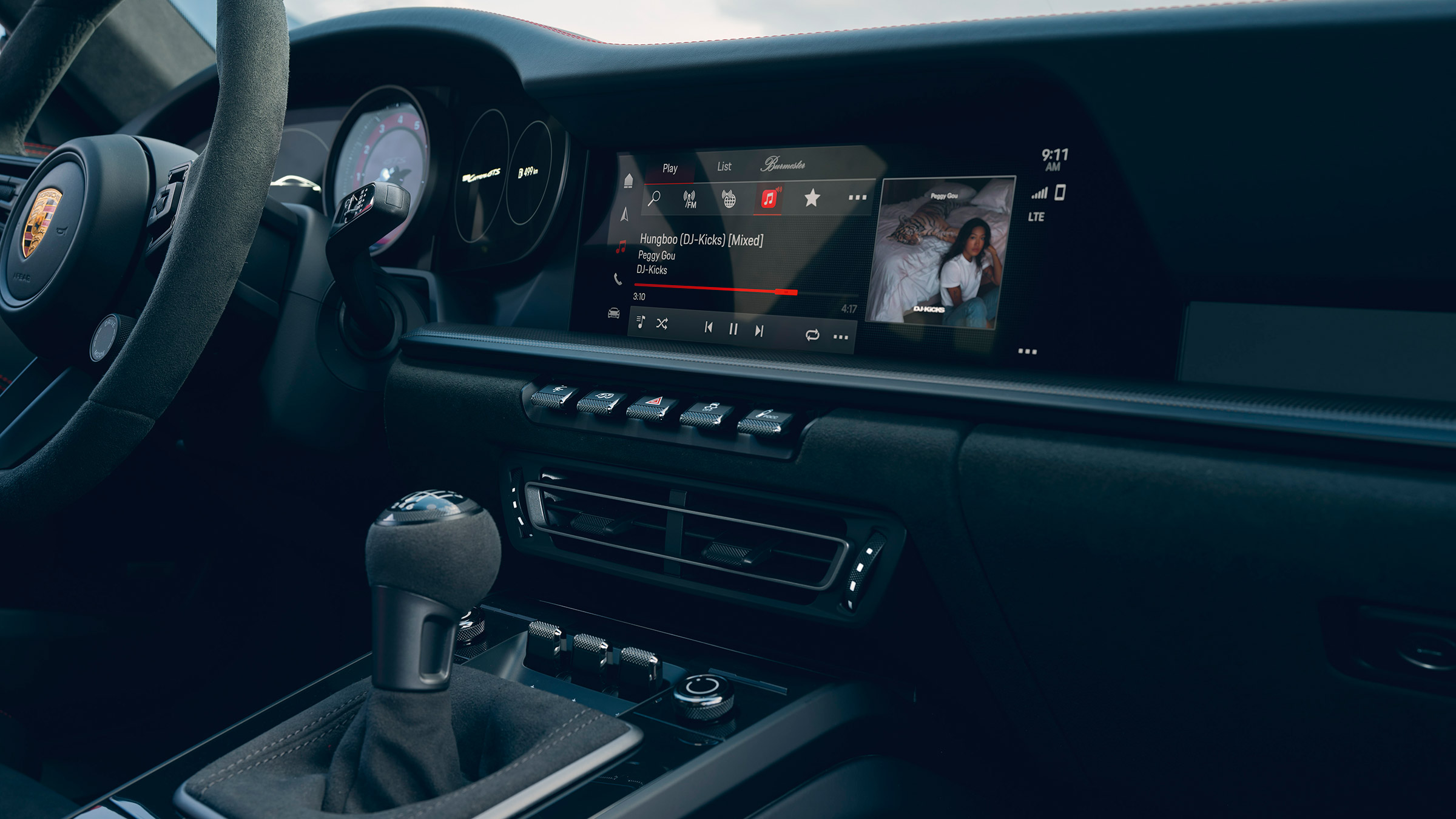 Porsche 911 GTS 992 – interior