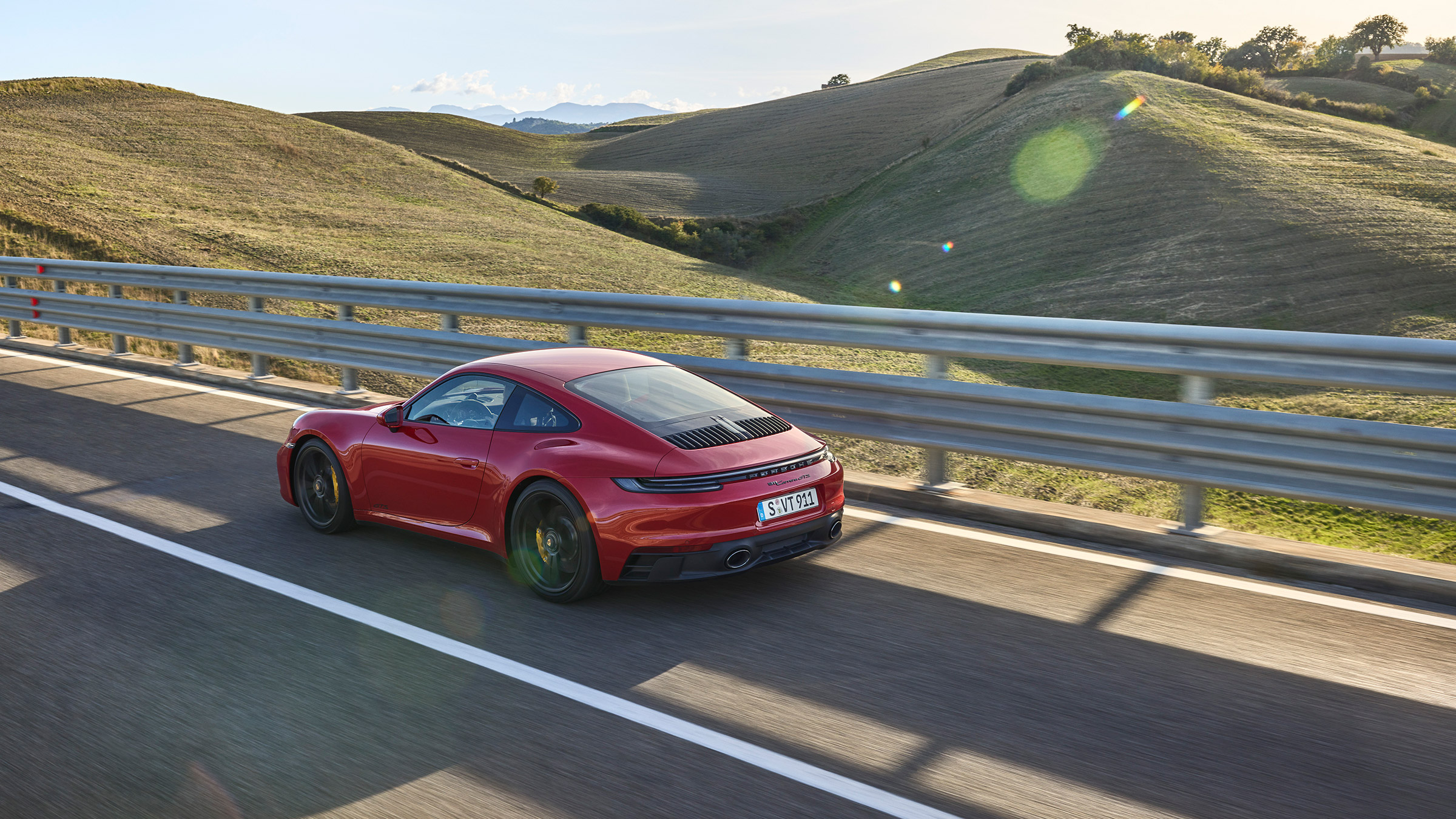 Porsche 911 GTS 992 – rear