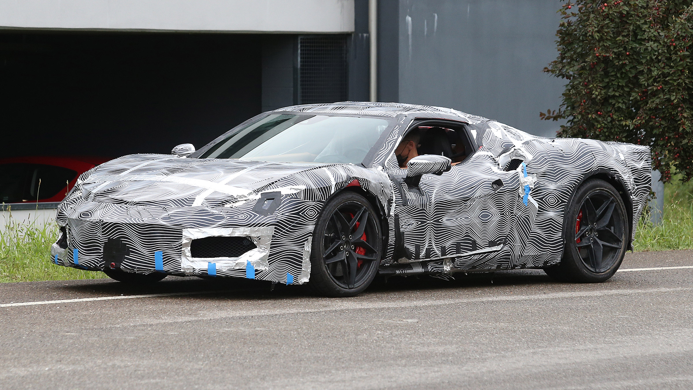 Ferrari F171 spy 2021 – front quarter 3