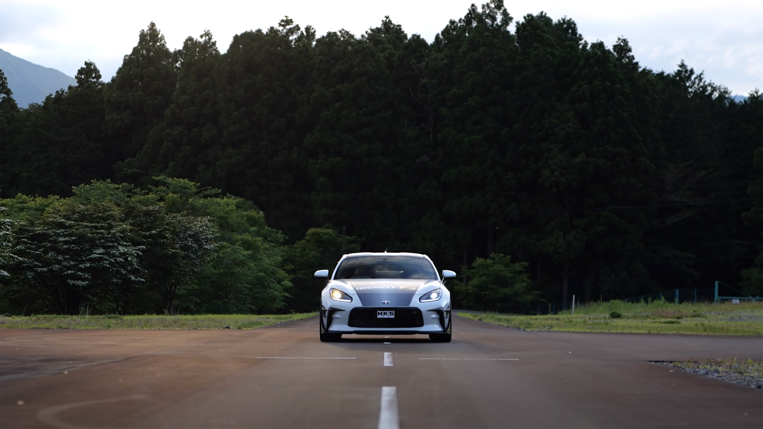 HKS Toyota GR 86