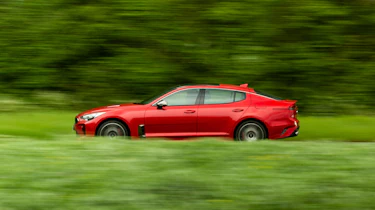 Kia Stinger GT-S MY21 – side