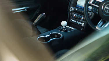 Ford Mustang Steve McQueen Bullitt Edition – cabin