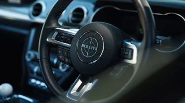 Ford Mustang Steve McQueen Bullitt Edition – steering wheel