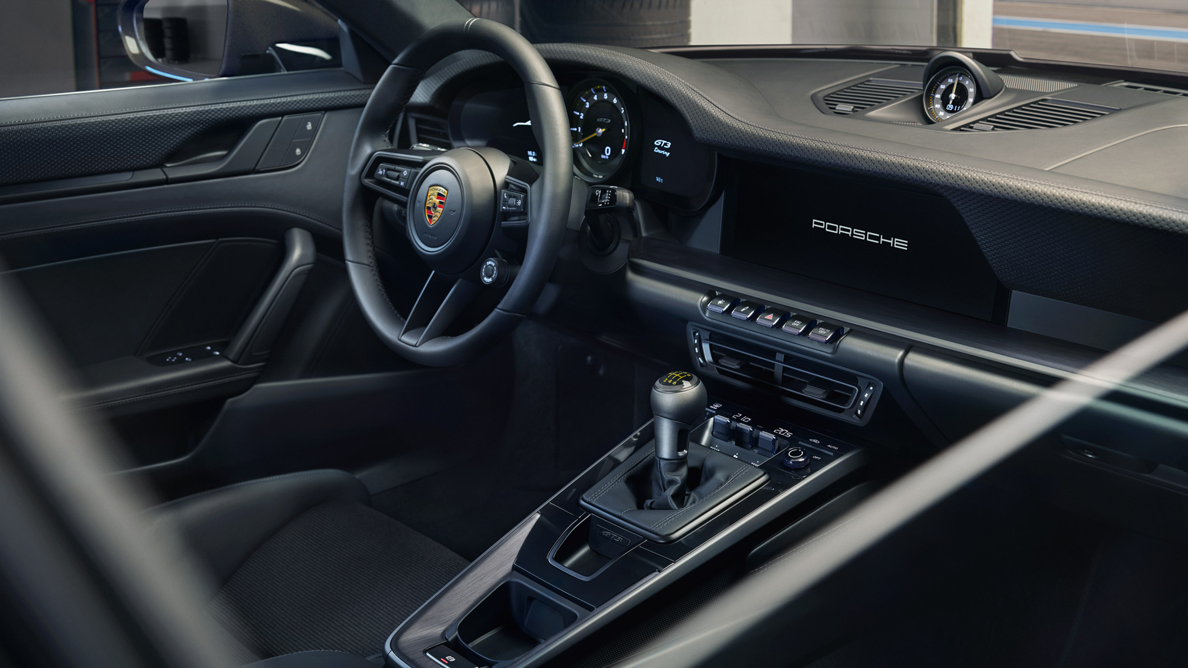 Porsche 911 GT3 Touring – cabin