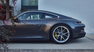 Porsche 911 GT3 Touring – rear profile