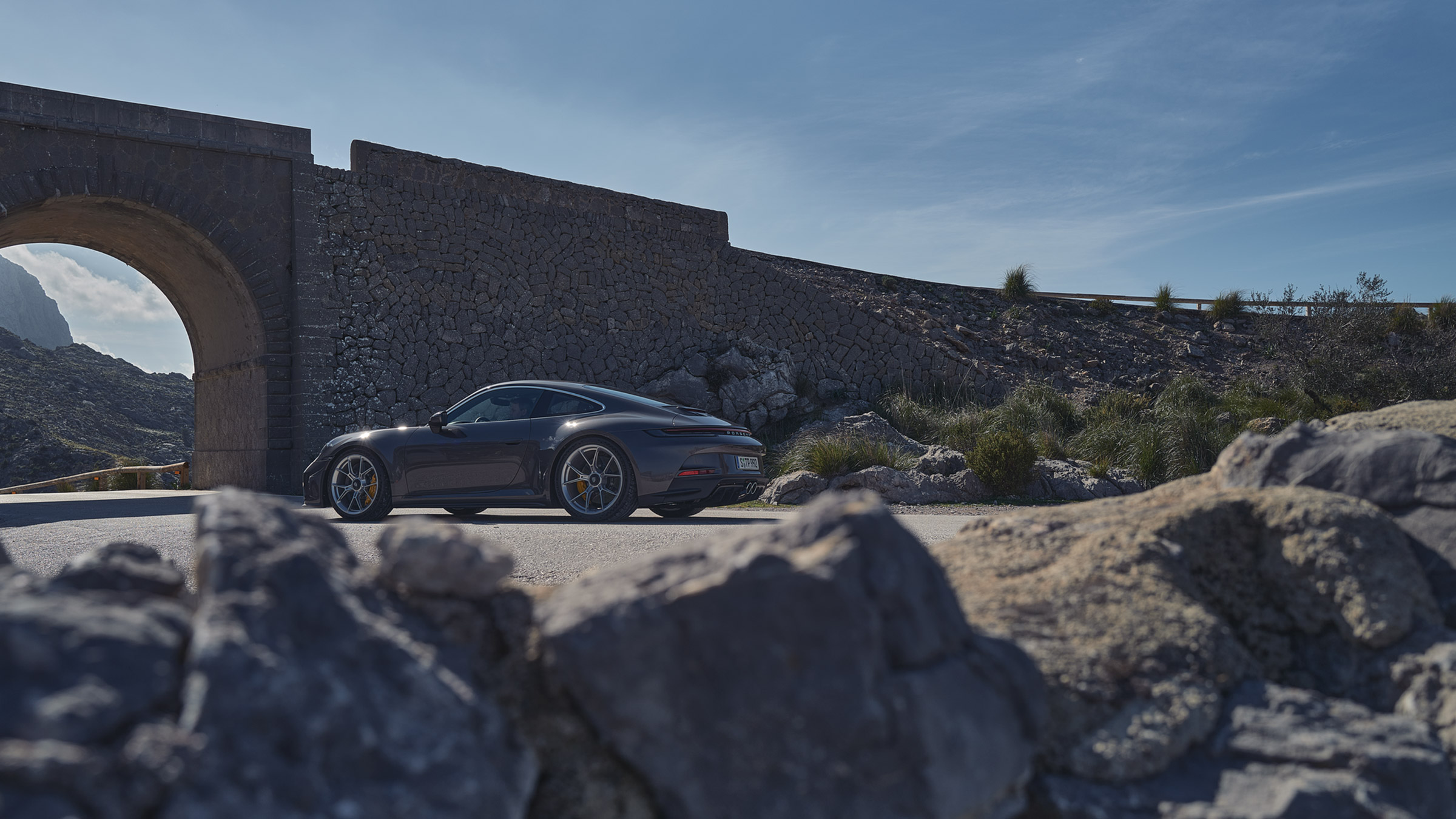 Porsche 911 GT3 Touring – rear quarter