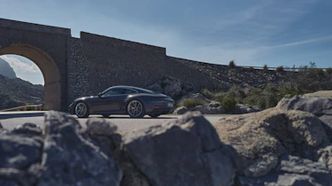 Porsche 911 GT3 Touring – rear quarter