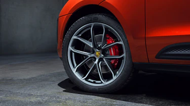 2021 Porsche Macan S – wheels