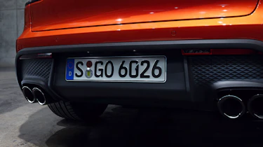 2021 Porsche Macan S – pipes