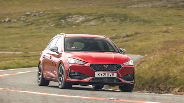 Cupra Leon ST 310 4Drive – front cornering