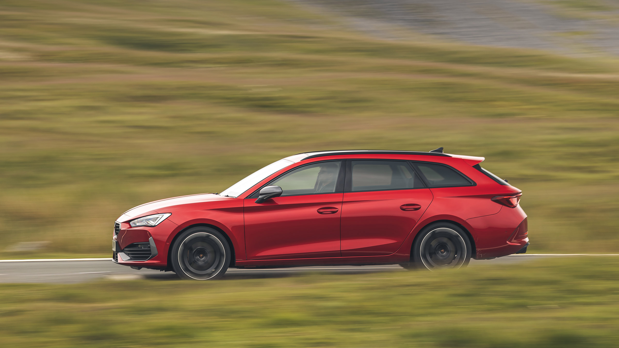 Cupra Leon ST 310 4Drive – pan